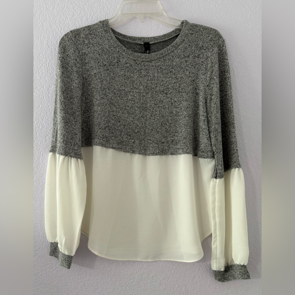 Ing Gray and Cream Long Sleeve Blouse